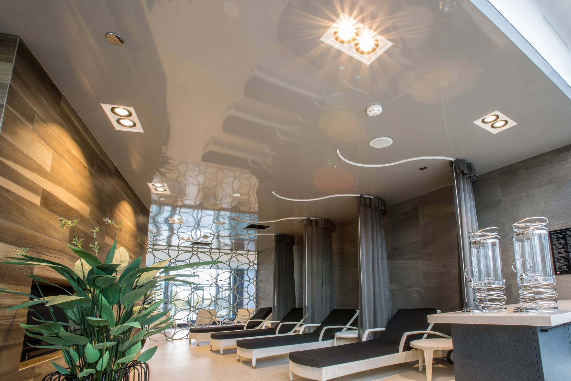 Plafond tendu - Réalisation Acoudeco